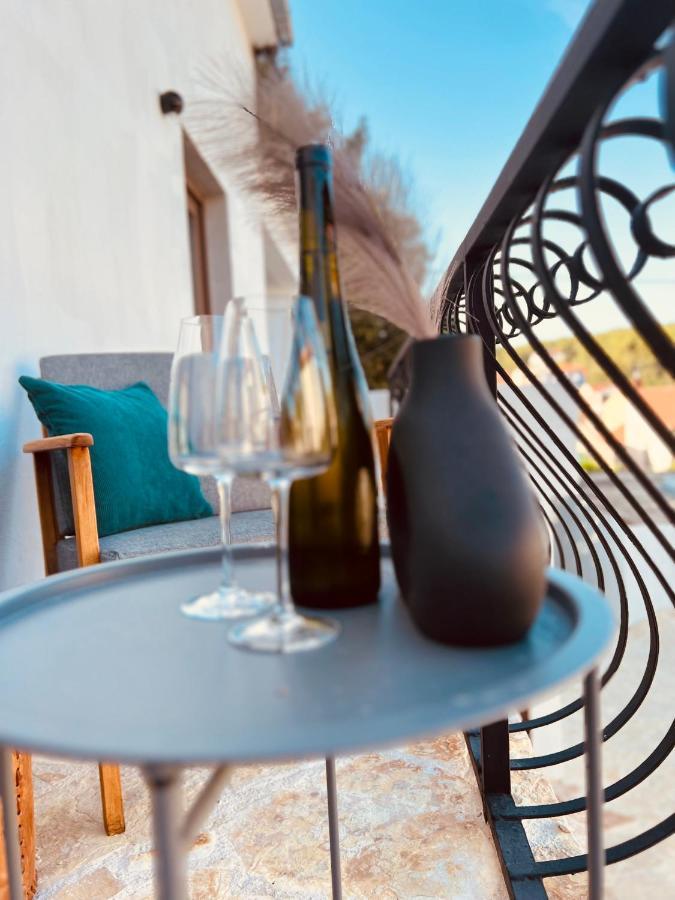 B&B 366 Vrboska Buitenkant foto