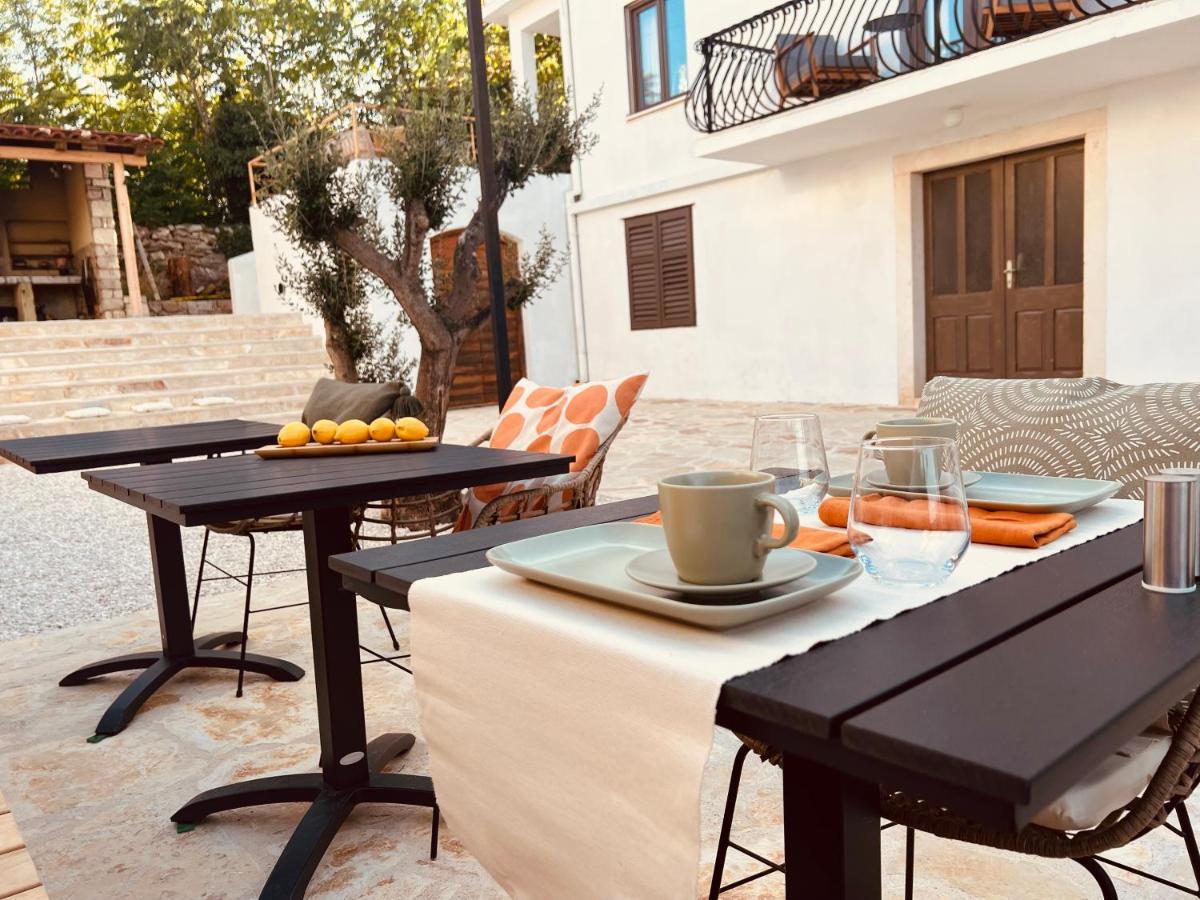 B&B 366 Vrboska Buitenkant foto