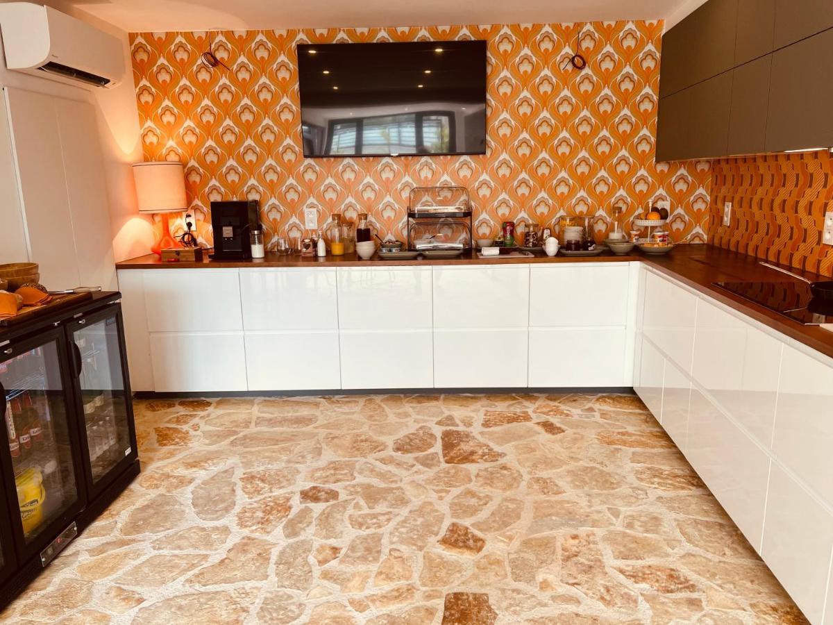 B&B 366 Vrboska Buitenkant foto